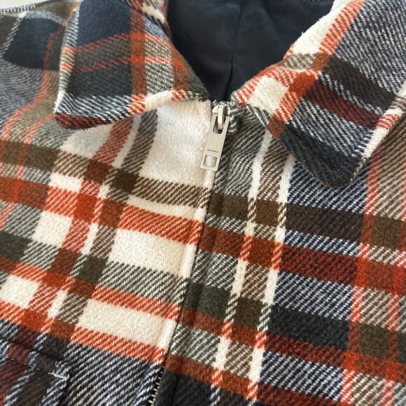 H&M Lined Zipper Flannel Shacket - Picture 2 of 6